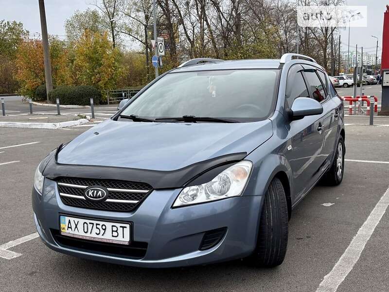 Kia Ceed (2008)