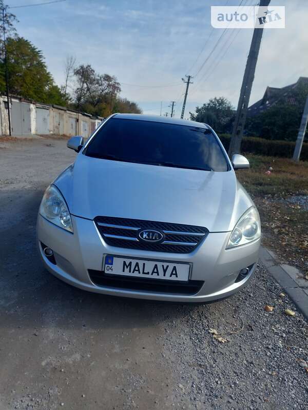 Kia Ceed (2007)