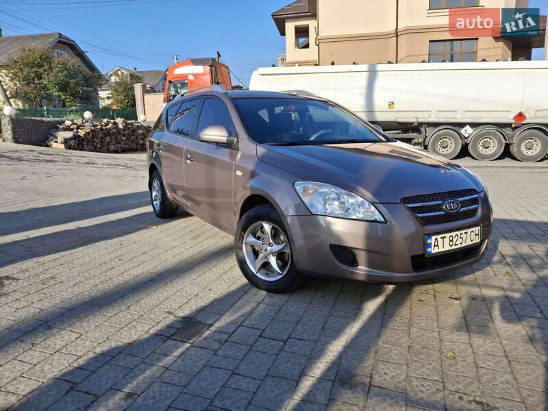 Kia Cee'd (2008)