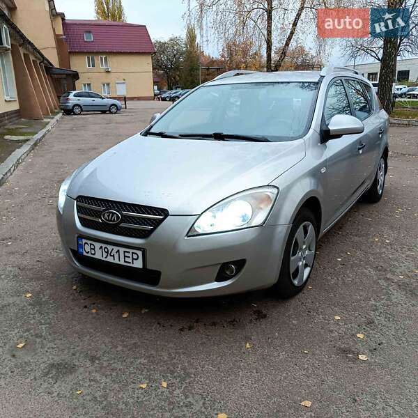 Kia Ceed (2008)