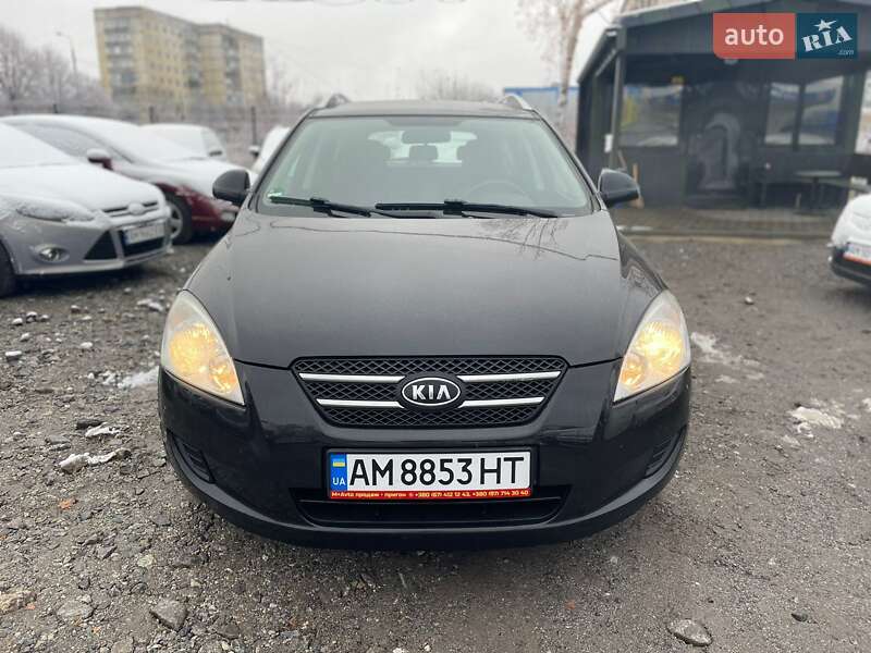 Kia Ceed (2008)