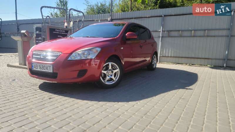 Kia Cee'd (2007)