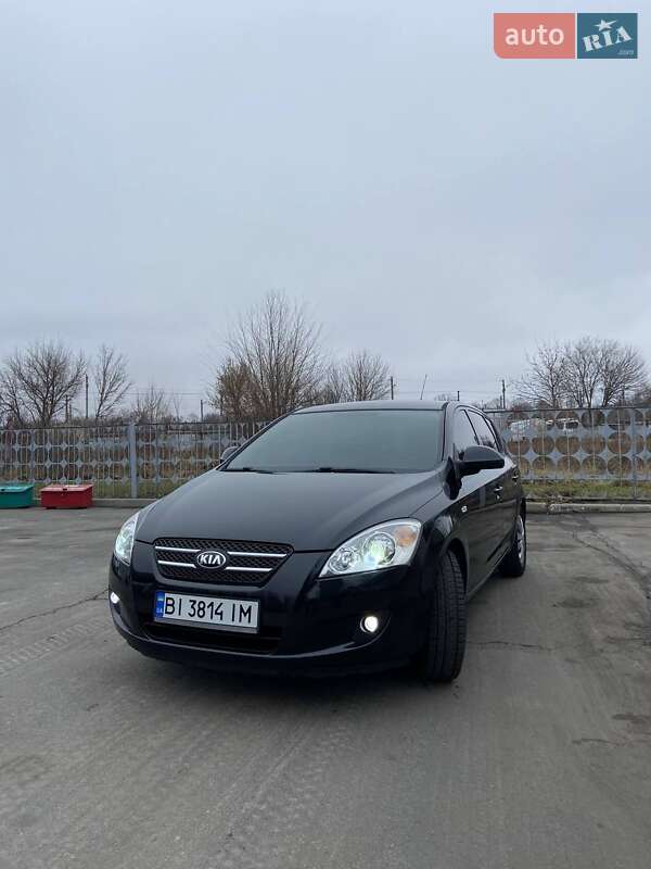 Kia Ceed (2006)