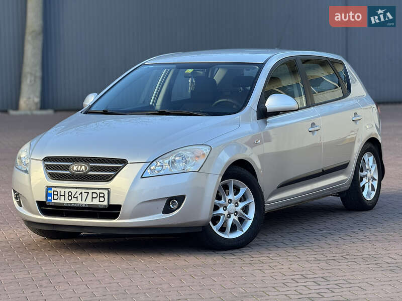 Kia Ceed (2007)