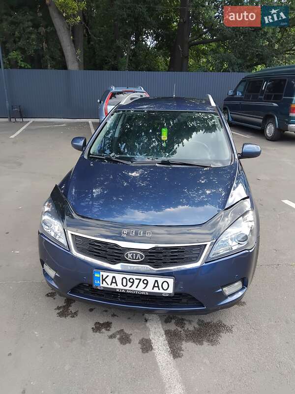 Kia Ceed (2010)