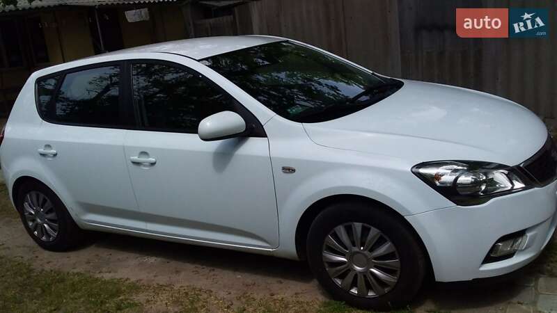 Kia Ceed (2012)