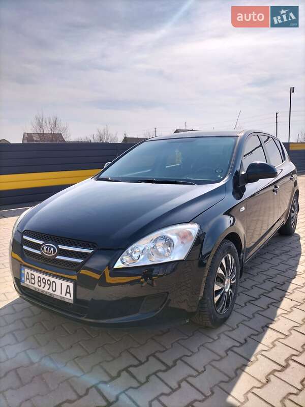 Kia Ceed (2007)