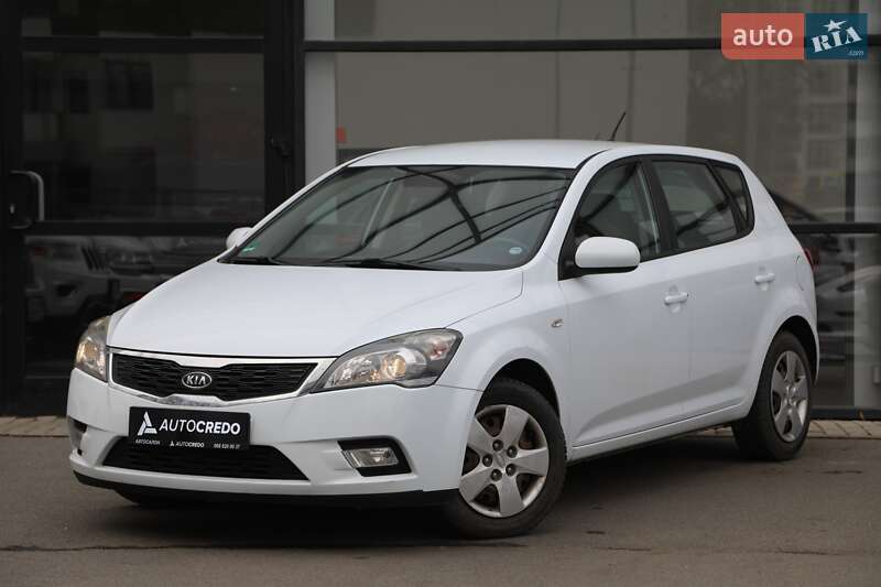 Kia Ceed (2009)