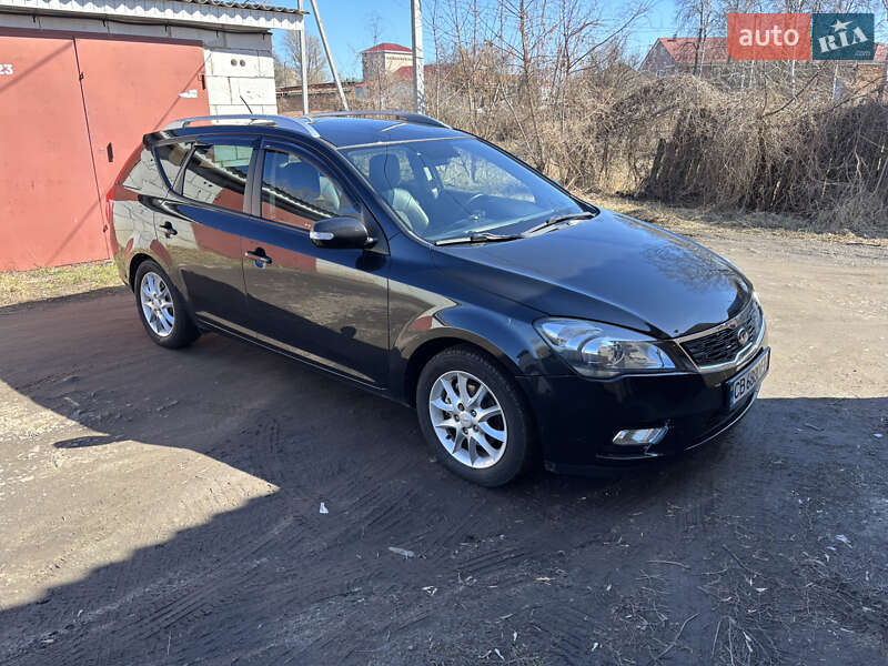 Kia Ceed (2009)