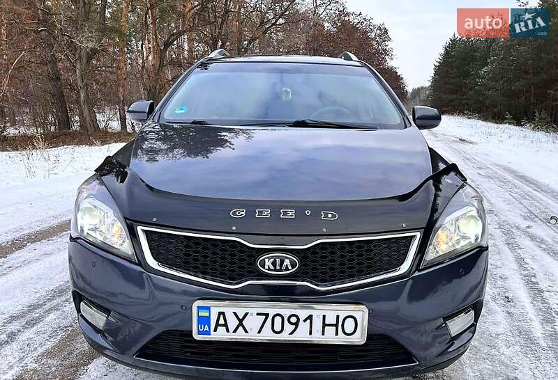 Kia Ceed (2012)