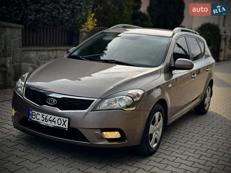 Kia Ceed (2012)