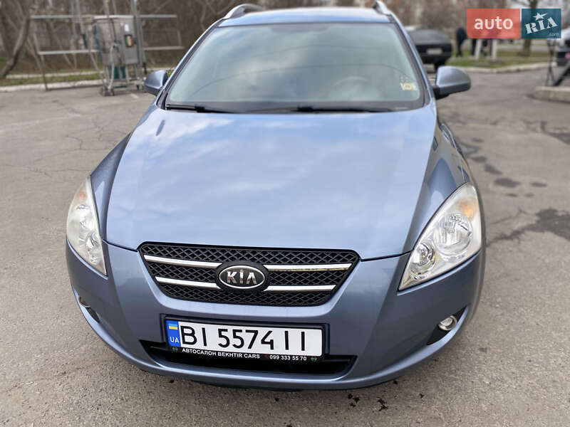 Kia Ceed (2008)
