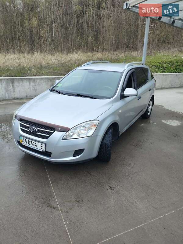 Kia Ceed (2008)