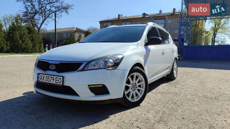 Kia Ceed (2010)