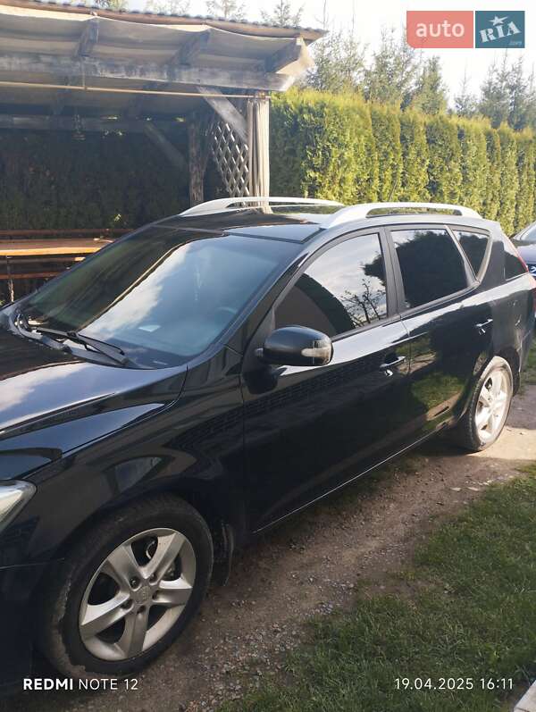 Kia Ceed (2010)