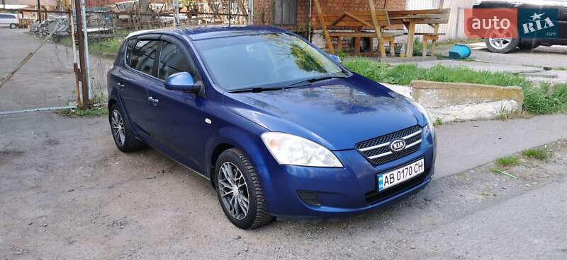 Kia Ceed (2007)