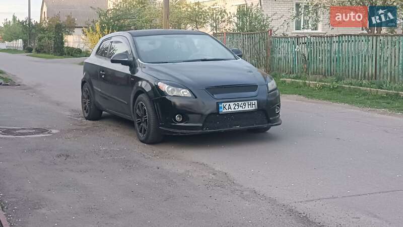 Kia Ceed (2008)