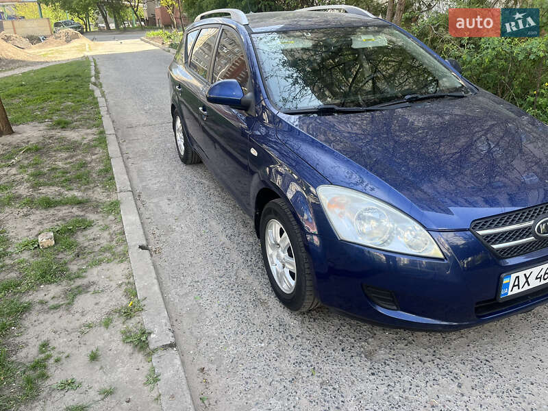 Kia Ceed (2007)