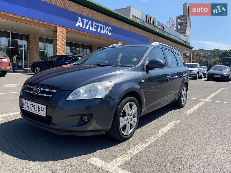 Kia Ceed (2009)