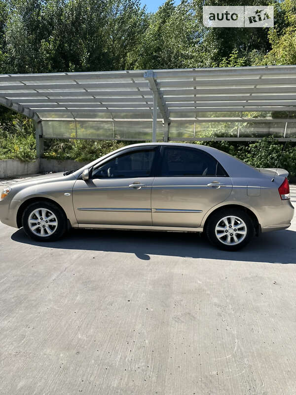 Kia Cerato (2008)