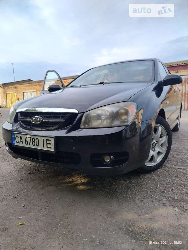 Kia Cerato (2005)