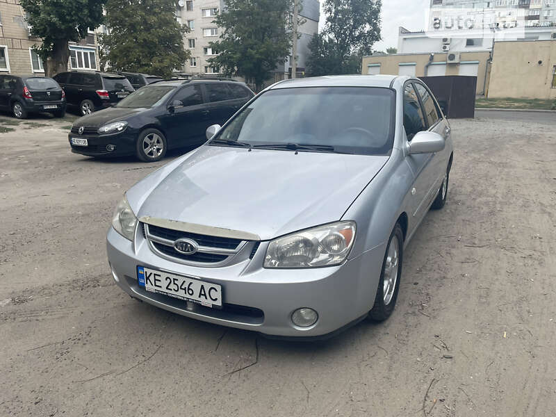 Kia Cerato (2006)