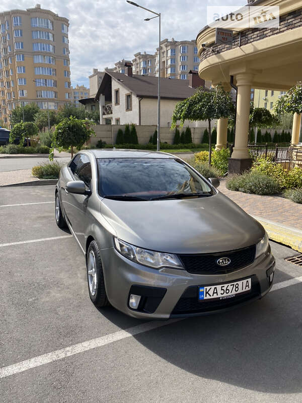 Kia Cerato koup (2012)
