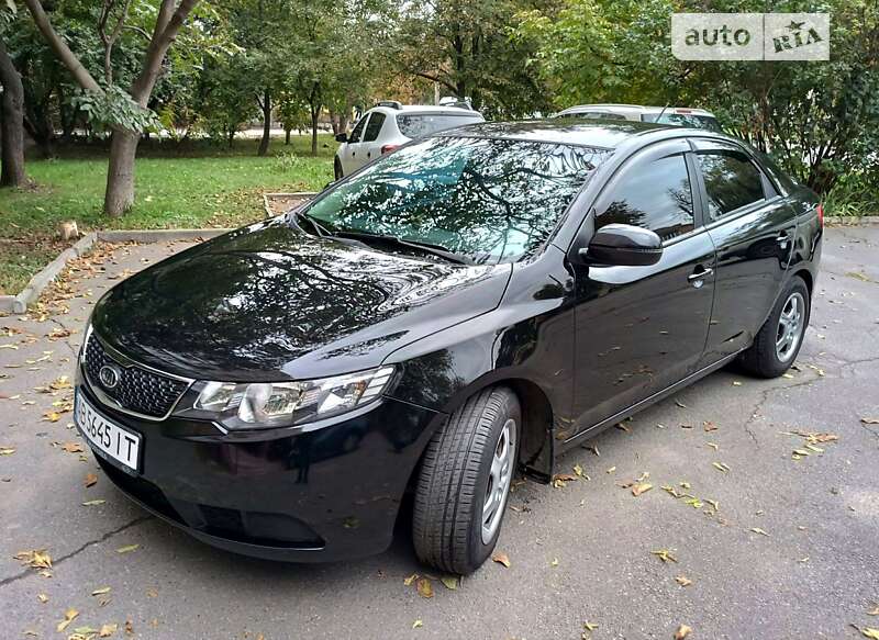 Kia Forte (2012)