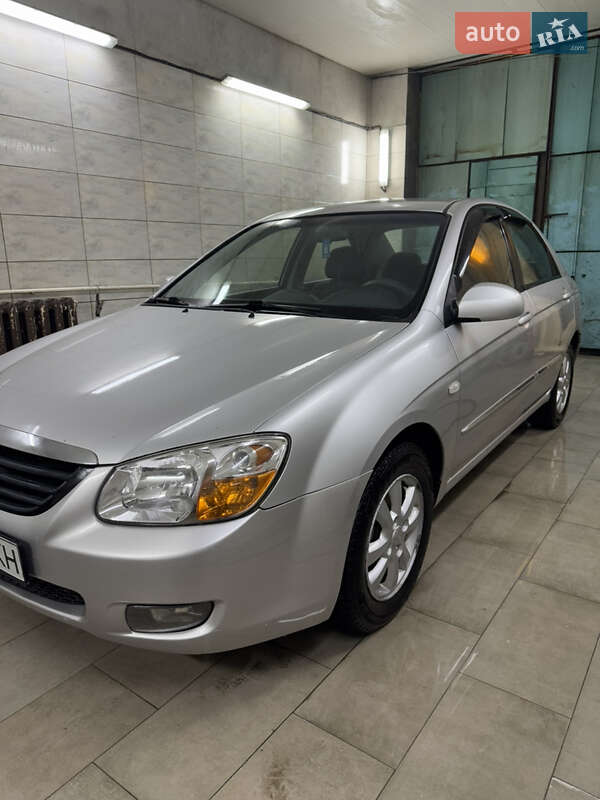 Kia Cerato (2008)