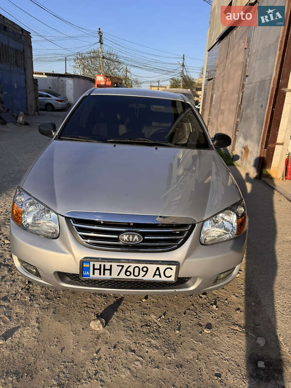 Kia Cerato (2007)