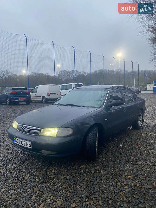 Kia Clarus (1996)
