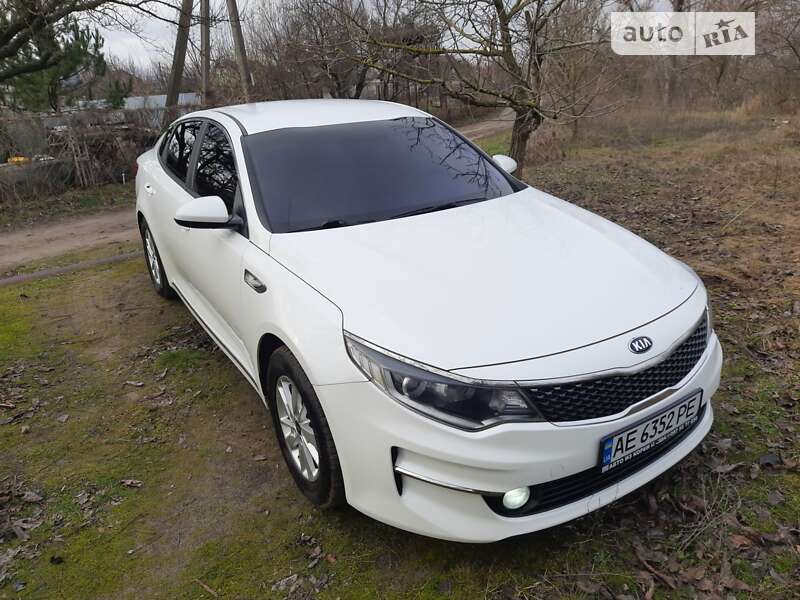 Kia K5 (2016)