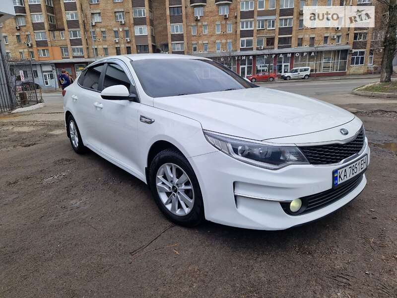Kia K5 (2017)