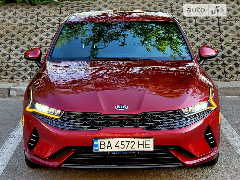 Kia K5 (2021)