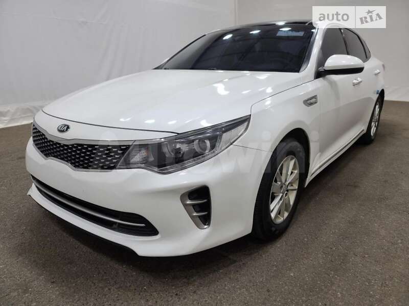 Kia K5 (2016)