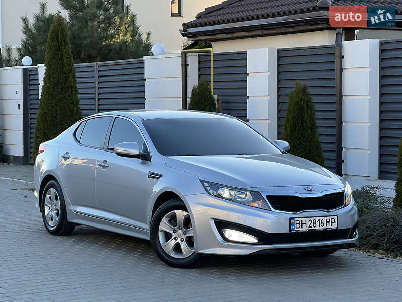 Kia K5 (2012)