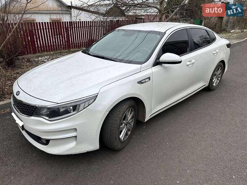 Kia K5 (2016)