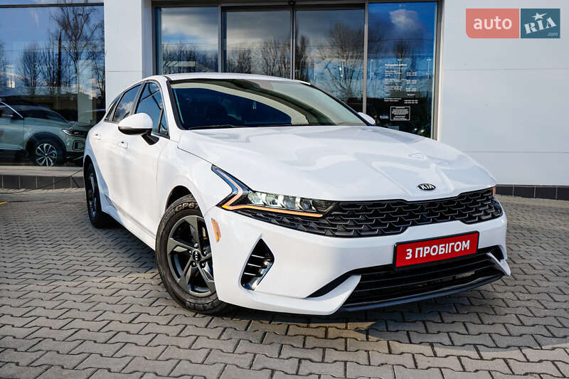 Kia K5 (2021)