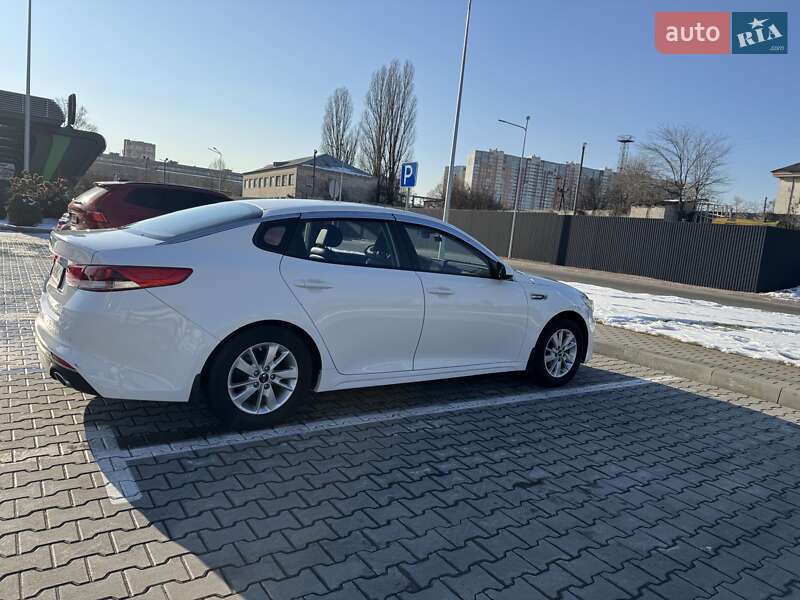 Kia K5 (2015)