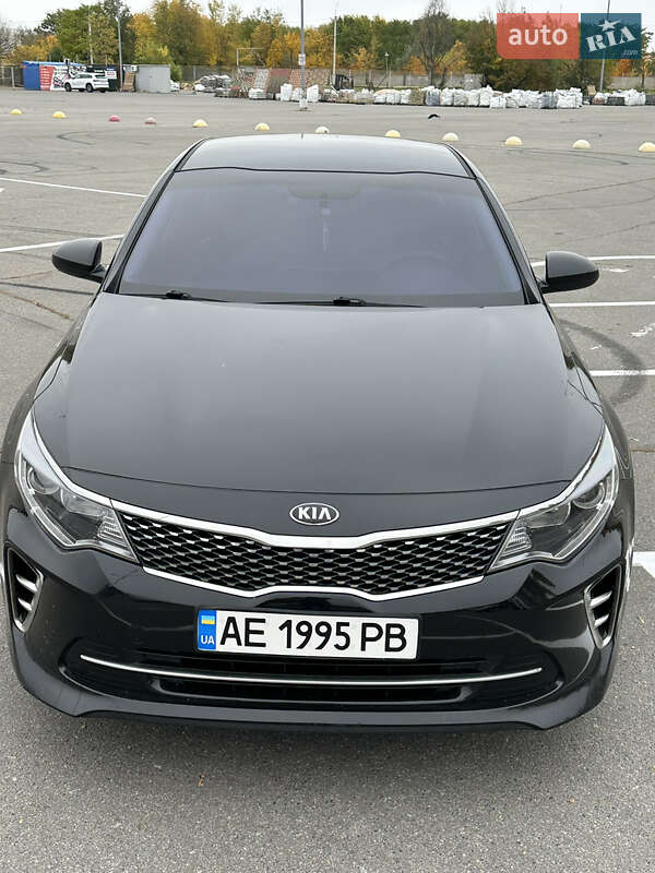 Kia K5 (2016)