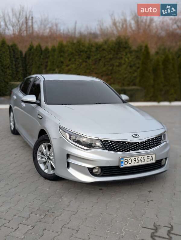 Kia K5 (2016)