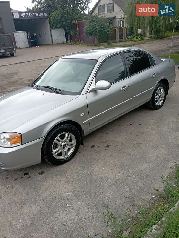 Kia Magentis (2004)