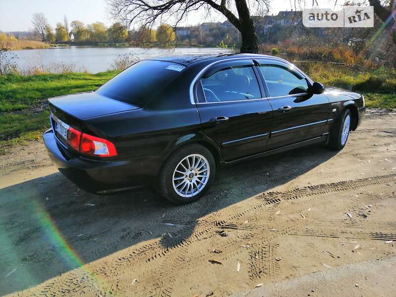 Kia Magentis (2004)