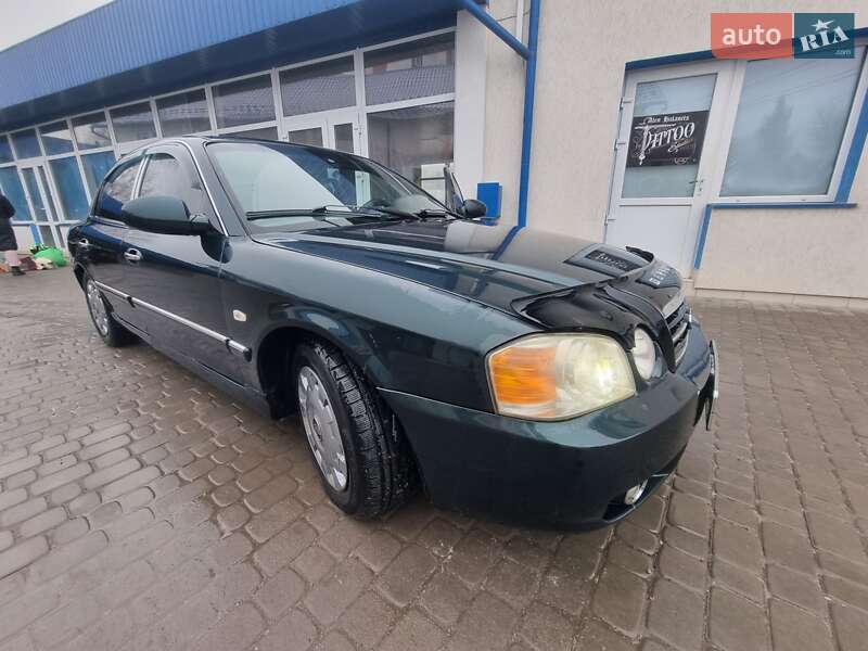Kia Magentis (2003)