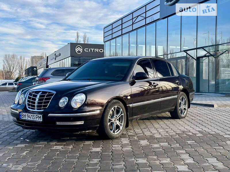 Kia Opirus (2006)