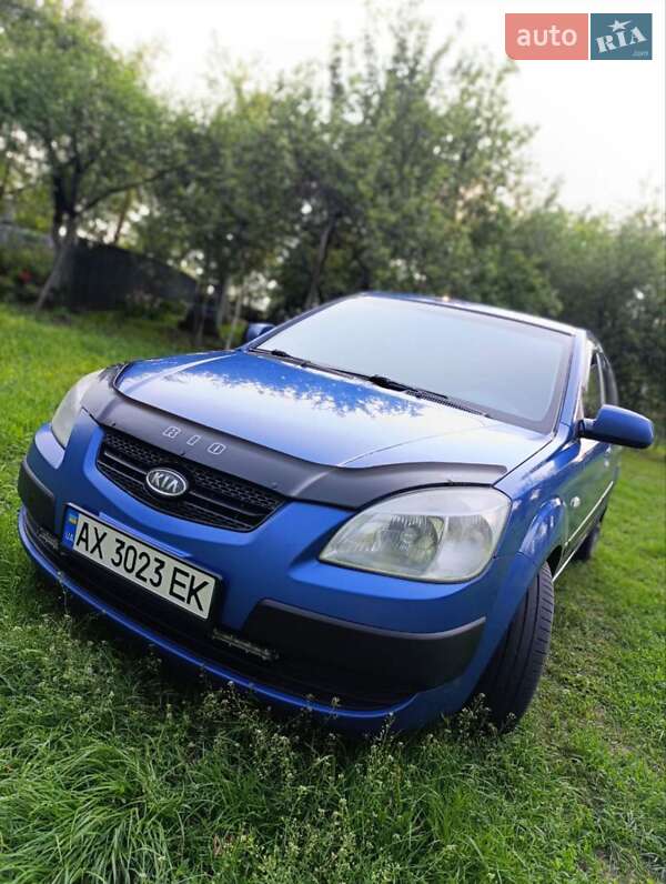 Kia Rio (2006)