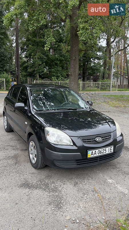 Kia Rio (2007)