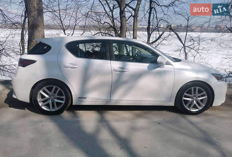 Lexus Ct (2014)