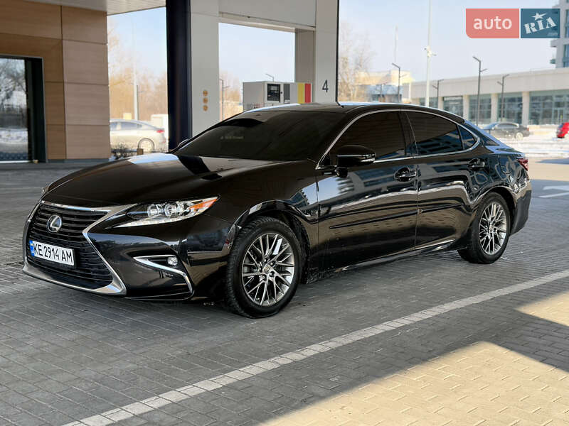 Lexus Es (2018)