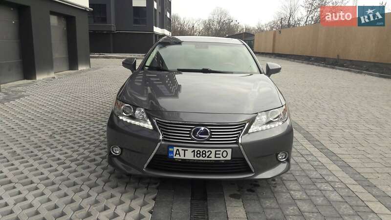 Lexus Es (2014)